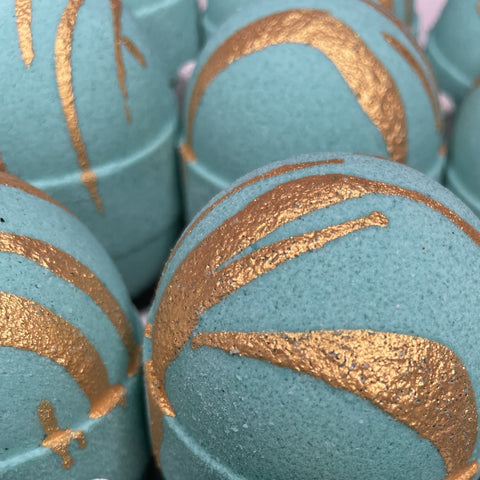 200mg CBD Eucalyptus Spearmint Bath Bomb (New Look)